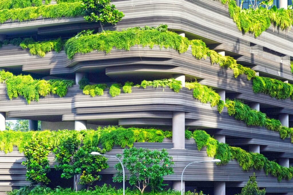 Green Architecture: the buildings that breathe like forests